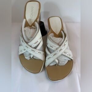 Markon Women's Stylish Cream Wedge Sandals